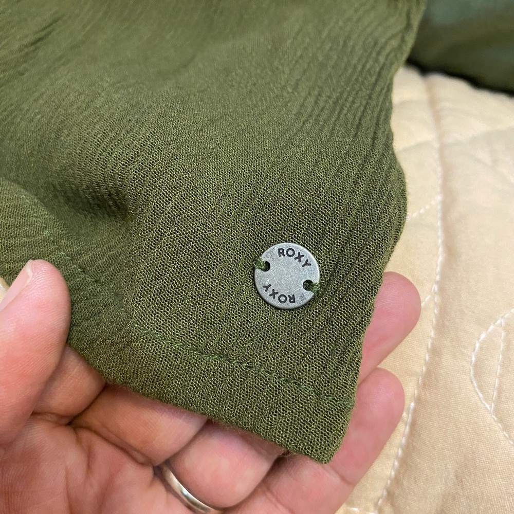 Roxy Tops - Picture 6 of 6